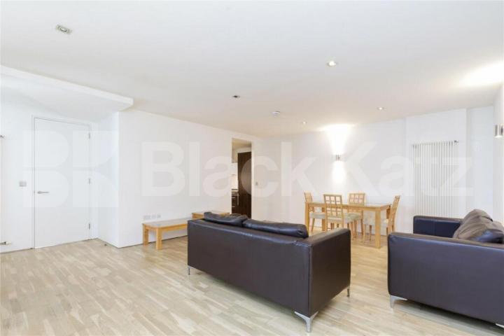Impressive 2 bedroom 2 bathroom with terrace in central London Plumbers Row, Whitechapel