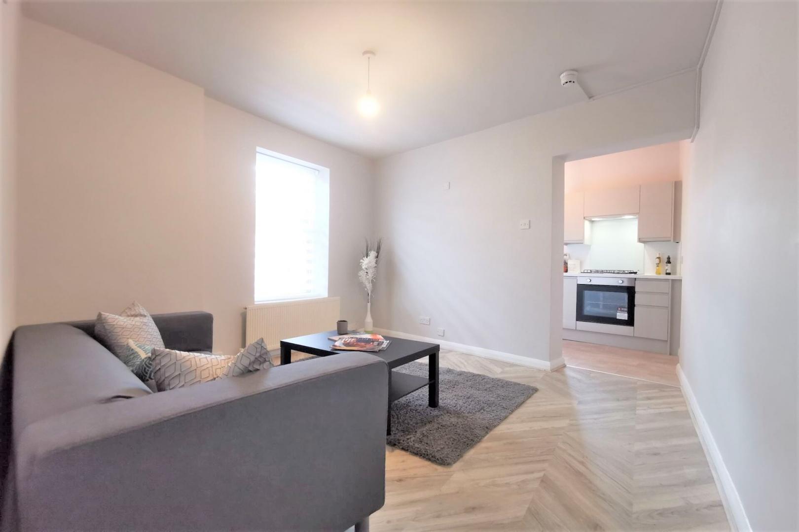 Modern and Central Apartment High Road, Willesden Green