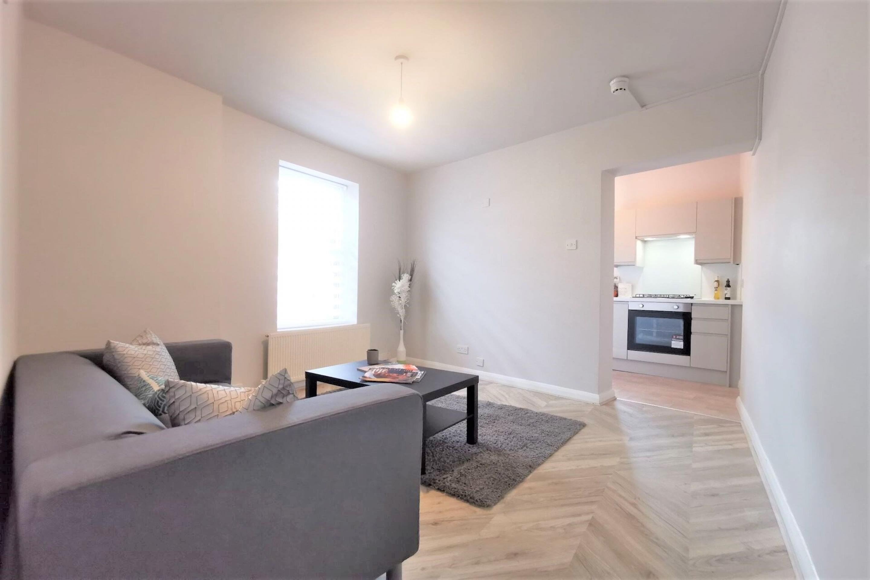 Modern and Central Apartment High Road, Willesden Green NW10