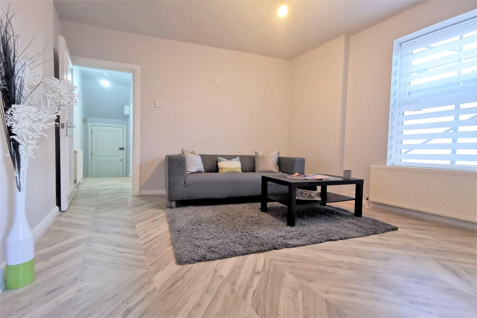 Modern and Central Apartment High Road, Willesden Green