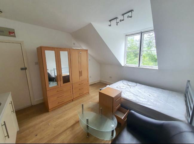 Modern Studio Chichele Road, Willesden Green