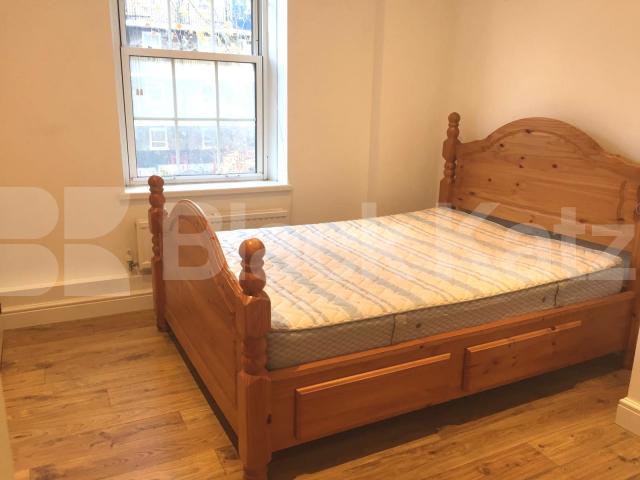 			FANTASTIC MODERN 3 BED MINS TO TUBE!  , 3 Bedroom, 1 bath, 1 reception Flat			 Ferdinand Street, Camden