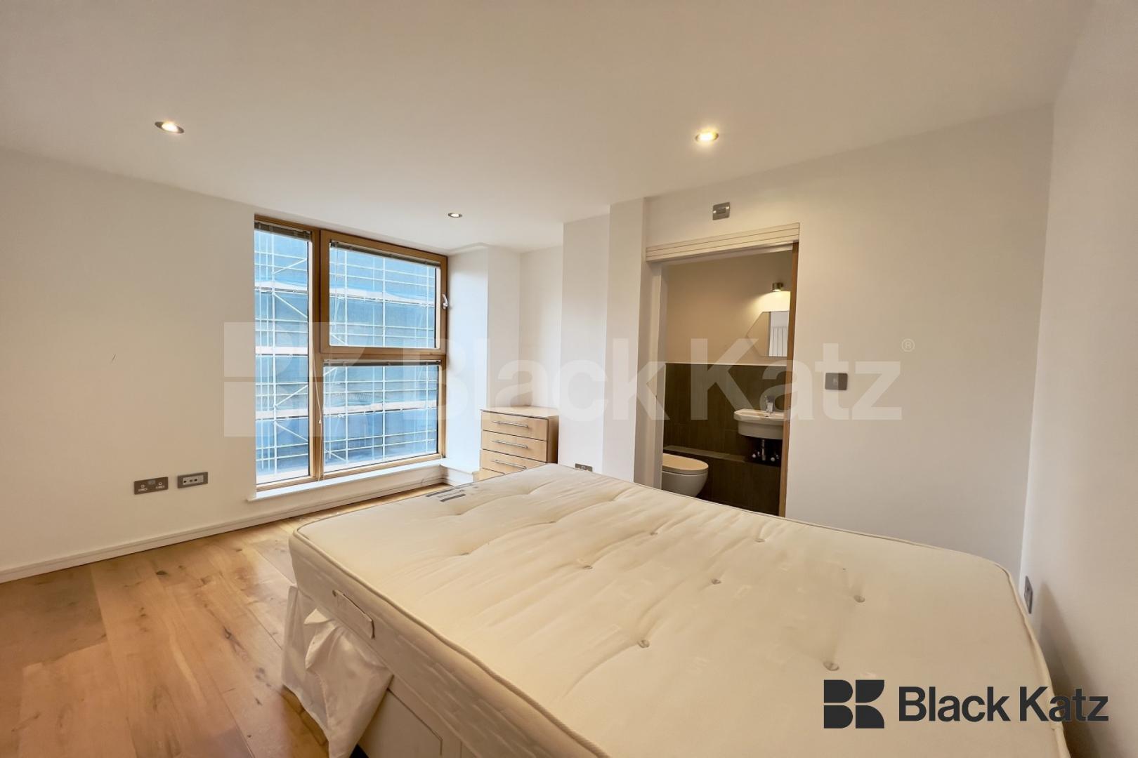 Superbly located & offering size (820 Sq.Ft.) quality & location  Great Suffolk Street, London Bridge / Borough