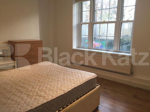 			FANTASTIC MODERN 3 BED MINS TO TUBE!  , 3 Bedroom, 1 bath, 1 reception Flat			 Ferdinand Street, Camden