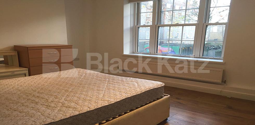 			FANTASTIC MODERN 3 BED MINS TO TUBE-GOOD FOR 4 SHARERS!  , 3 Bedroom, 1 bath, 1 reception Flat			 Ferdinand Street, Camden