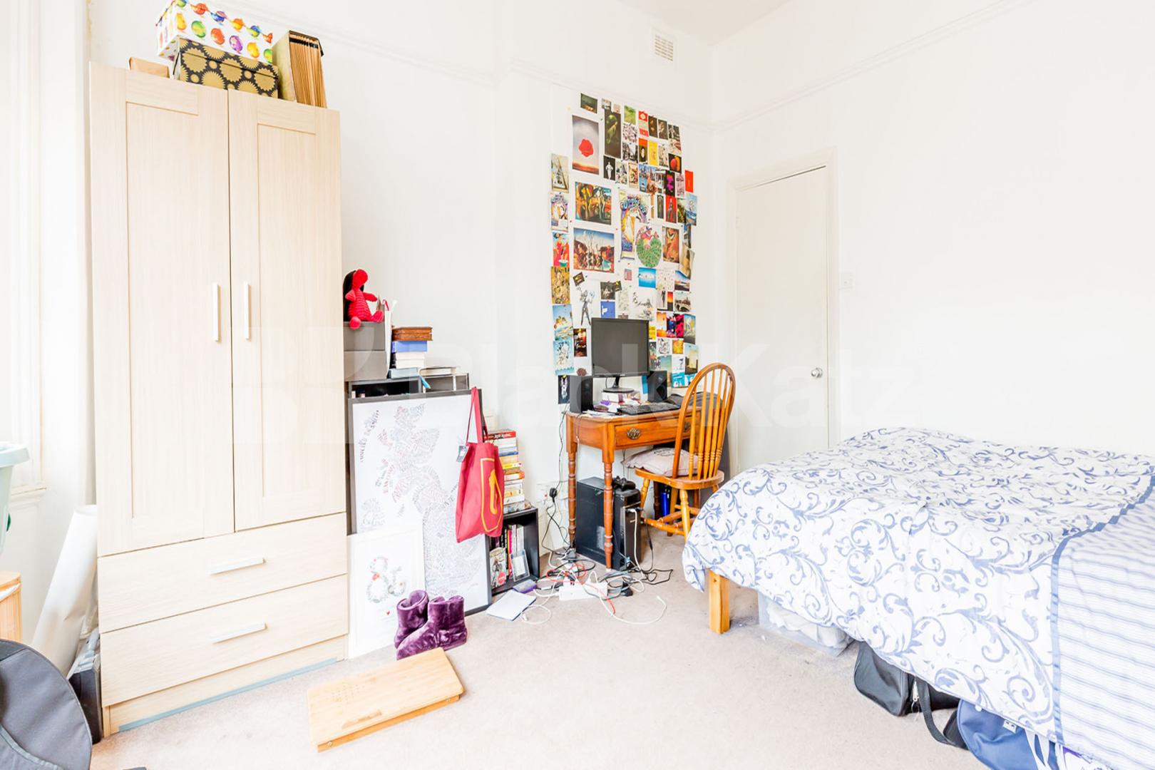 Located in the heart of Highbury you can find an array of amenities close by Northolme Road, Highbury