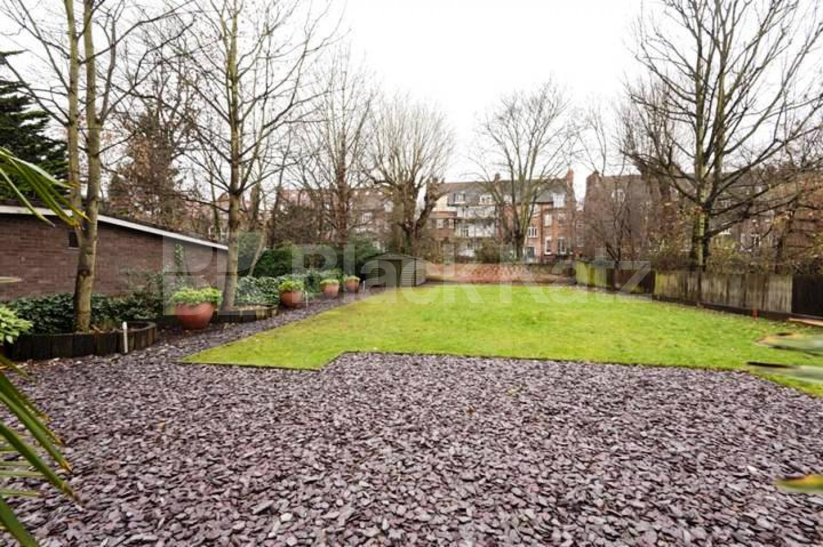 			SELECTION OF STUDIOS AND 1 BEDS!, 1 Bedroom, 1 bath, 1 reception Flat			 Fitzjohns Avenue, HAMPSTEAD/BELSIZE PARK