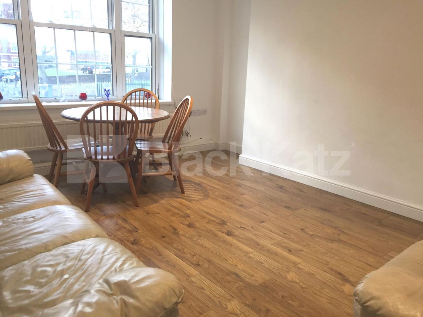			FANTASTIC MODERN 3 BED MINS TO TUBE!  , 3 Bedroom, 1 bath, 1 reception Flat			 Ferdinand Street, Camden