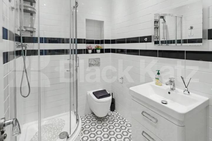 A spacious and well-presented split-level apartment situated on the sought-after Oaklands Road, NW2 Oaklands Road, Lancia House, NW2,  Lancia House