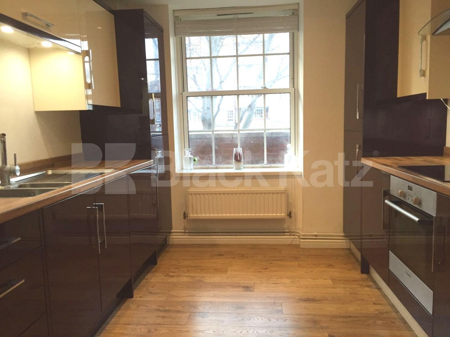 			FANTASTIC MODERN 3 BED MINS TO TUBE!  , 3 Bedroom, 1 bath, 1 reception Flat			 Ferdinand Street, Camden