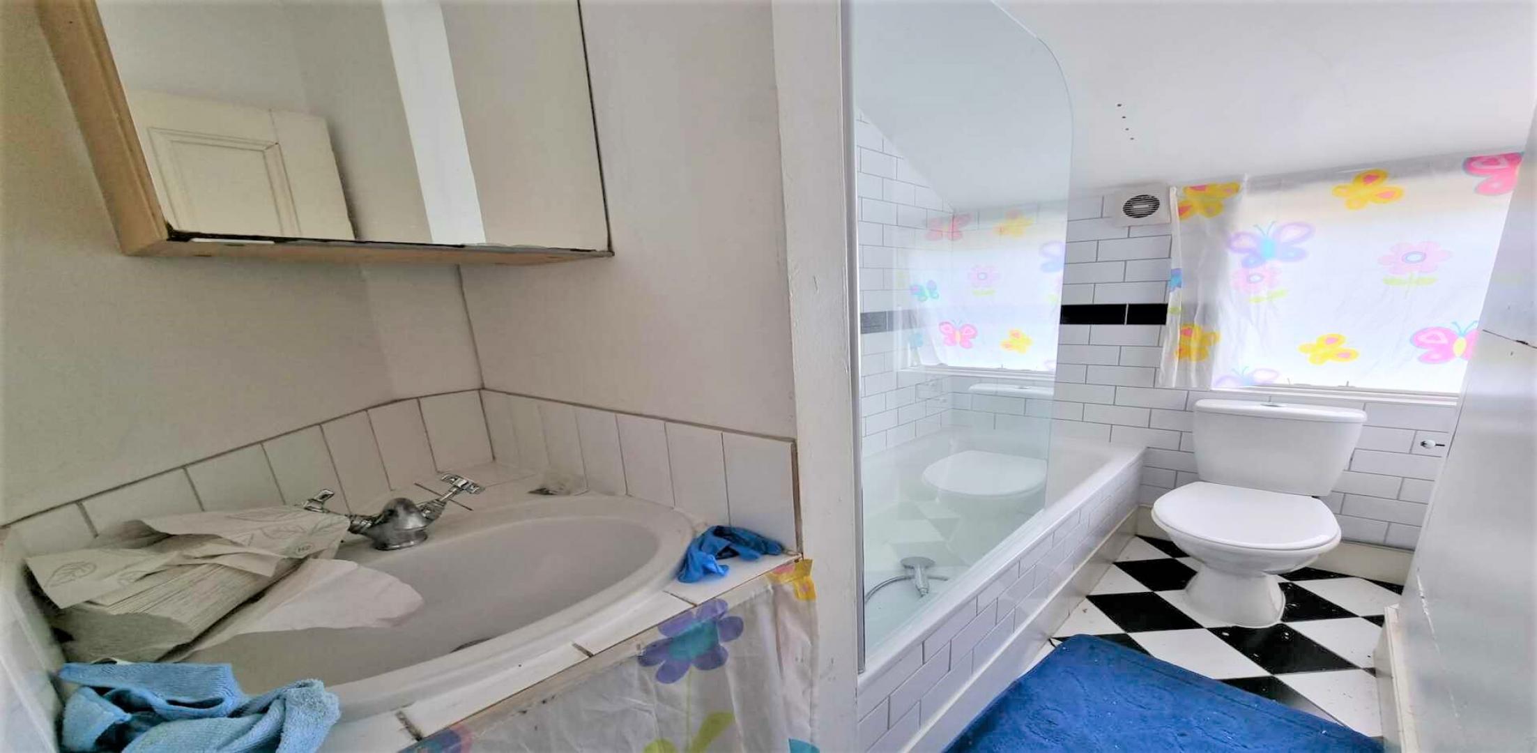 			Studio Apartment, 1 bath, 1 reception Flat			 Sellons Avenue, HARLESDEN NW10