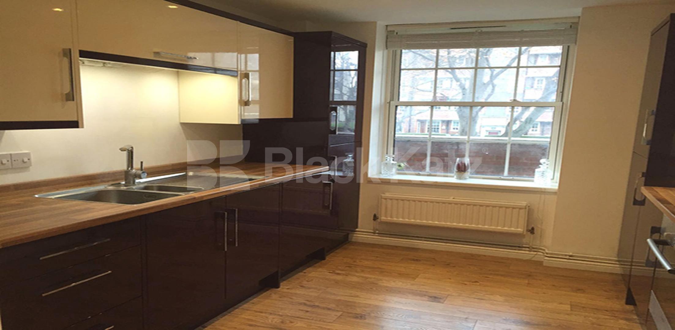 			FANTASTIC MODERN 3 BED MINS TO TUBE-GOOD FOR 4 SHARERS!  , 3 Bedroom, 1 bath, 1 reception Flat			 Ferdinand Street, Camden