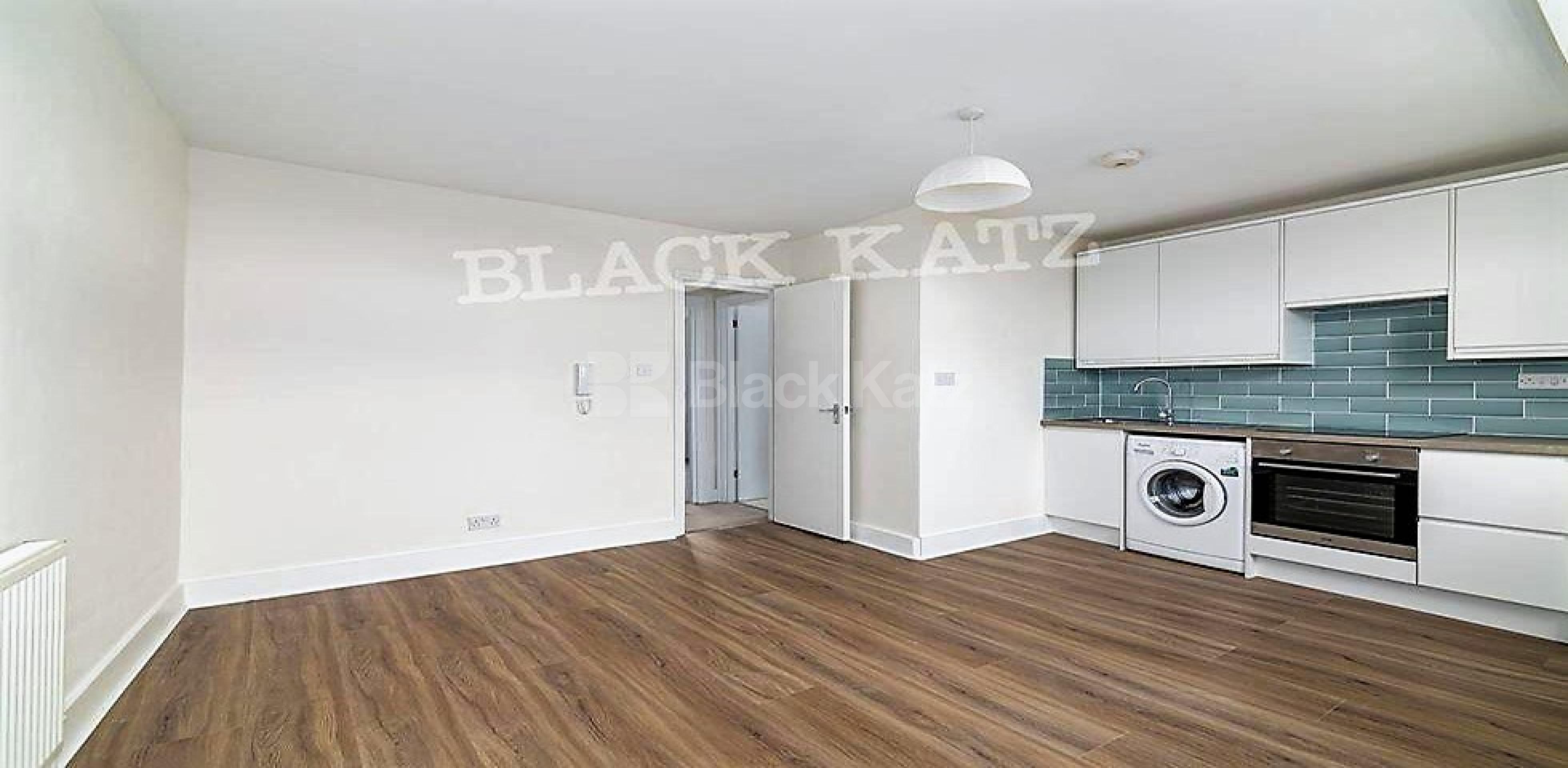 Newly refurbished modern one bedroom flat located within a stones throw to Tube. Great Western Road , Westbourne Park  W9