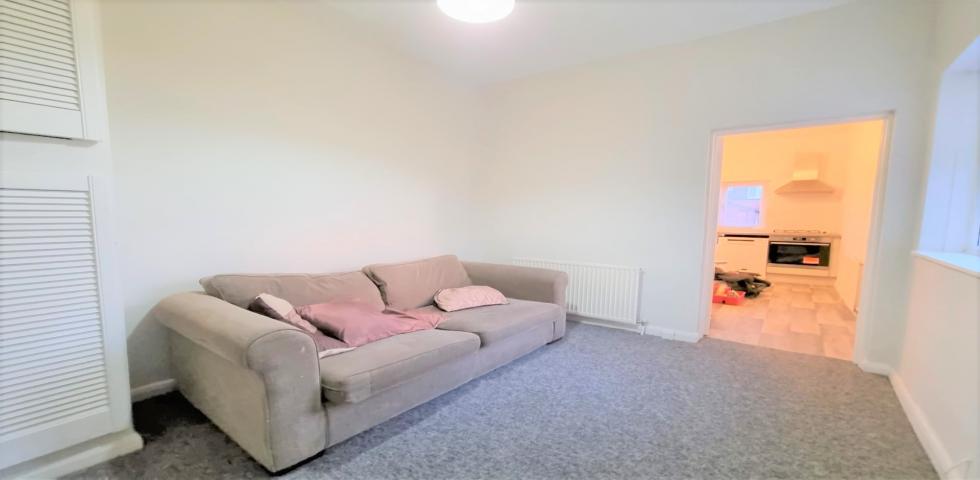 			3 Bedroom, 1 bath, 1 reception Flat			 Ash Grove, Cricklewood 