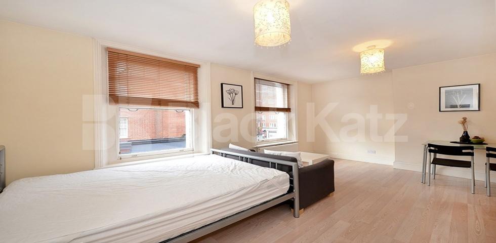 			RENT INCLUDES GAS, ELECTRIC & WATER RATES!, Studio Apartment, 1 bath, 1 reception Studio			 Abingdon Road, HIGH STREET KENSINGTON