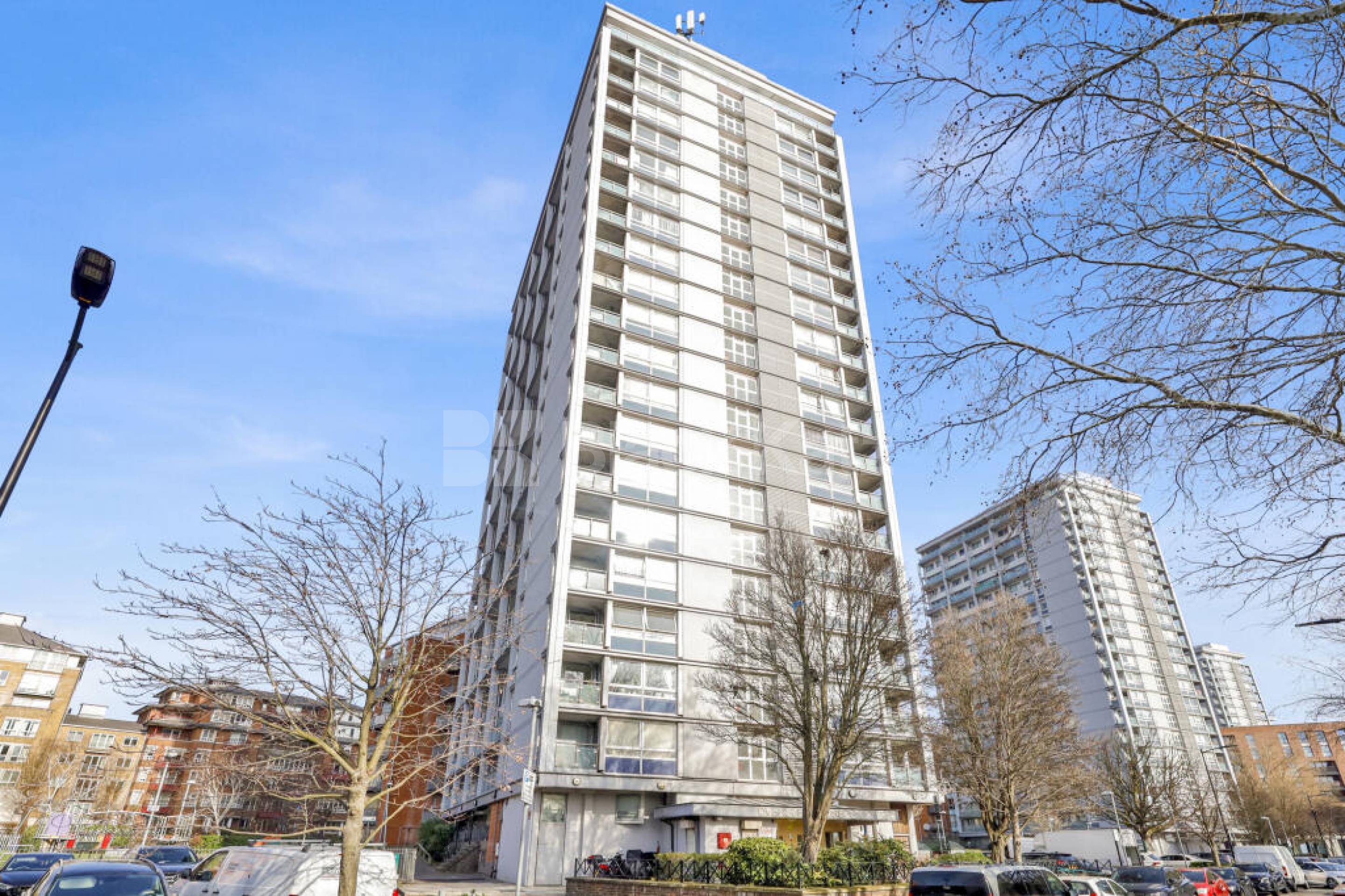 Modern recently refurbished two bed in central location mins to tube Alfred Road , Westbourne Park W2