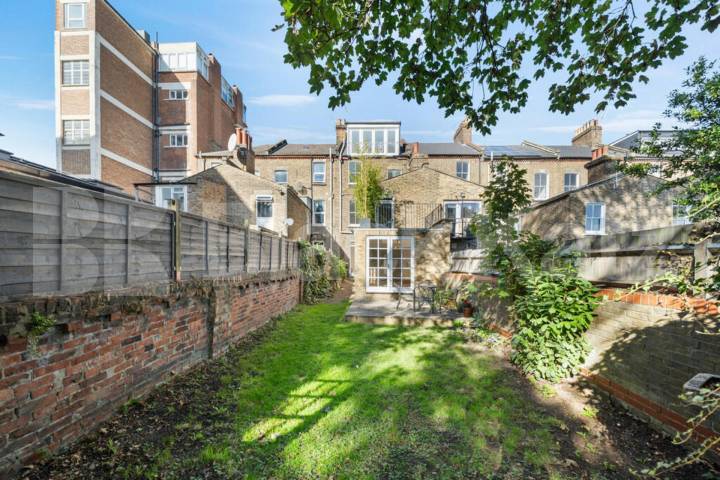 Spacious 6-Bedroom House with Garden on Fairbridge Road Fairbridge Road , Archway
