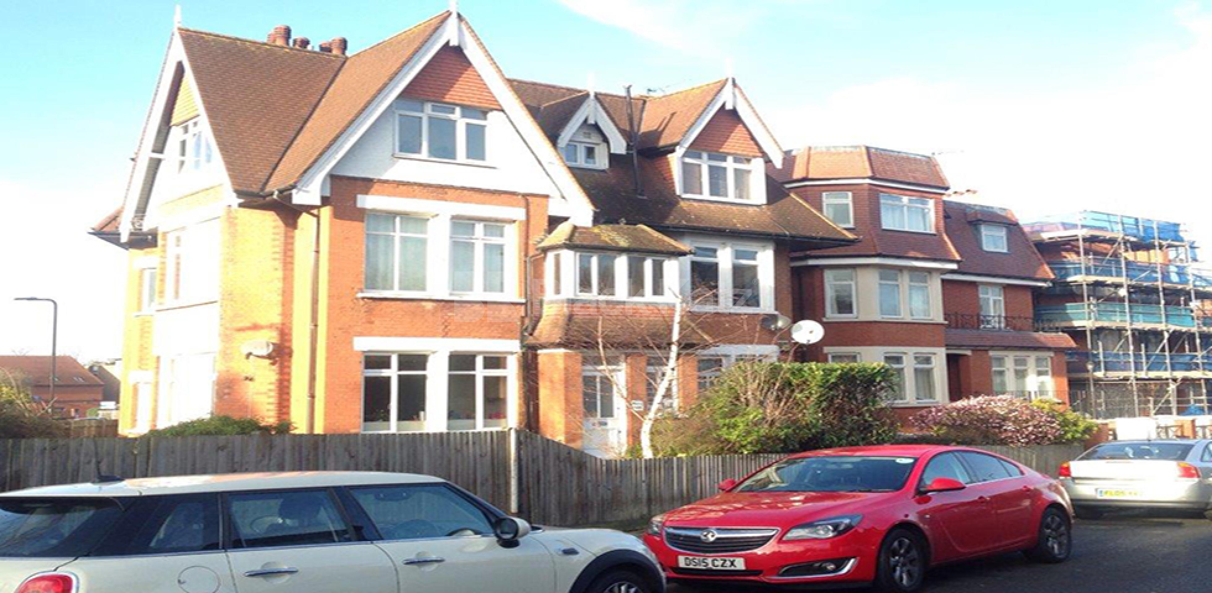 			NEW INSTRUCTION , 2 Bedroom, 1 bath, 1 reception Apartment			 Farnan Road  , Streatham SW16