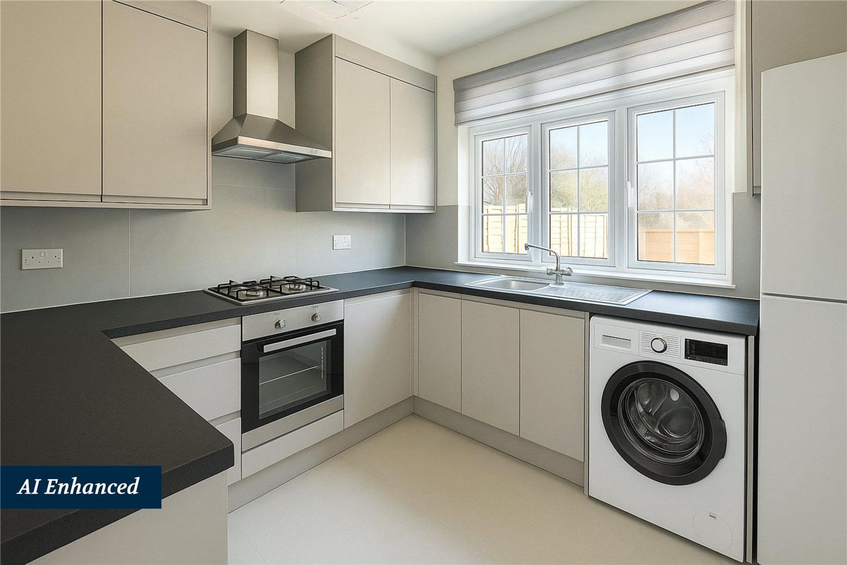 			4 Bedroom, 2 bath, 1 reception Flat			 Hendon Way, Cricklewood NW2