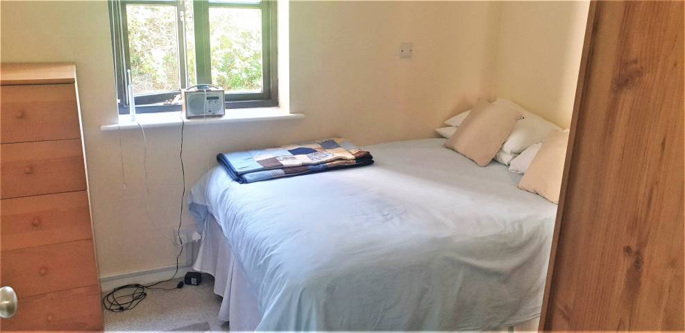 			2 Bedroom, 1 bath, 1 reception Flat			 Woodvale Way, CRICKLEWOOD