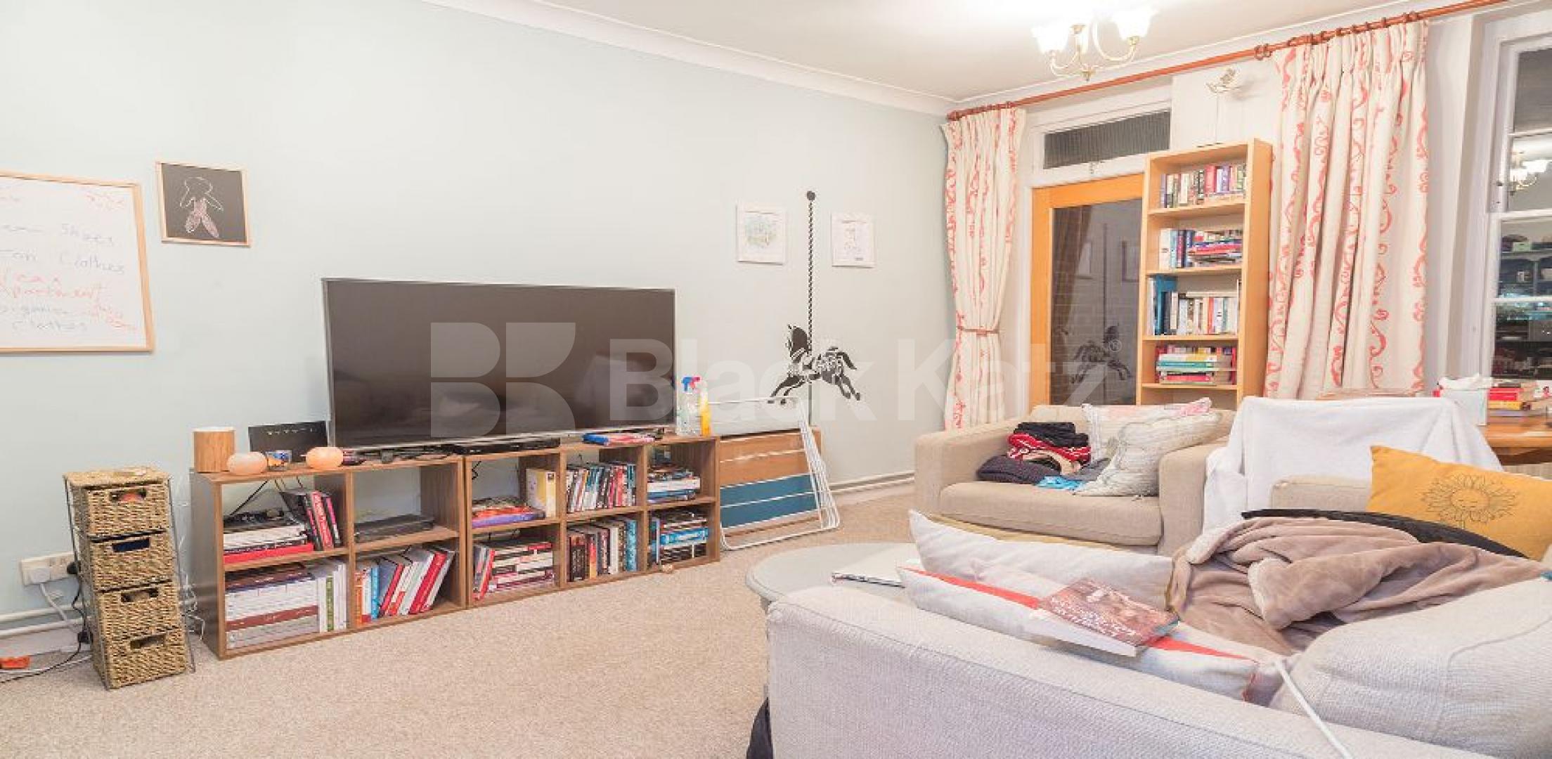 Two double bedroom flat located within minutes to Portobello Road  Clarendon Road, Ladbroke Grove - Portobello Road