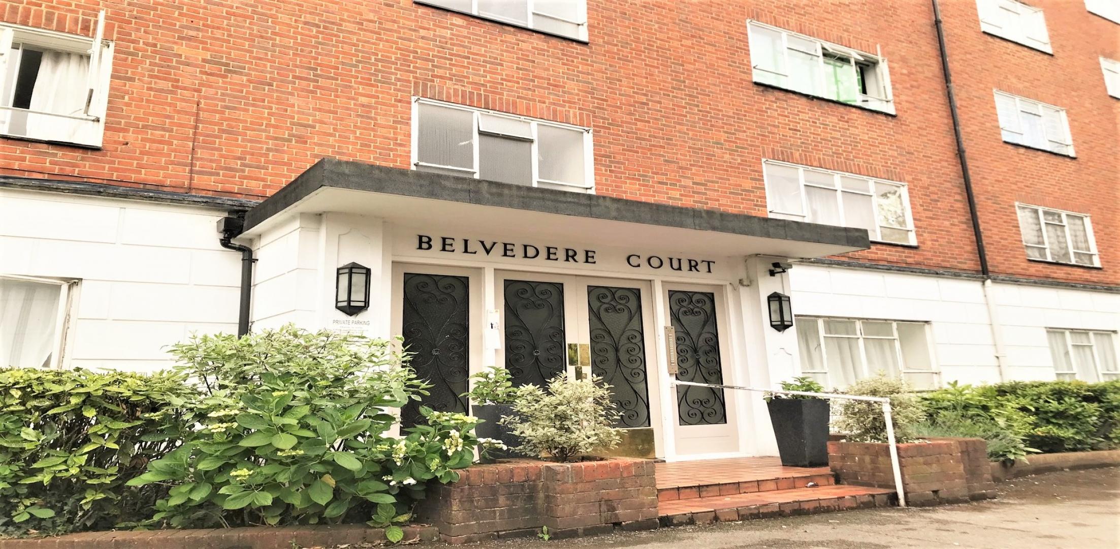 			3 Bedroom, 1 bath, 1 reception Flat			 Willesden Lane, WILLESDEN GREEN