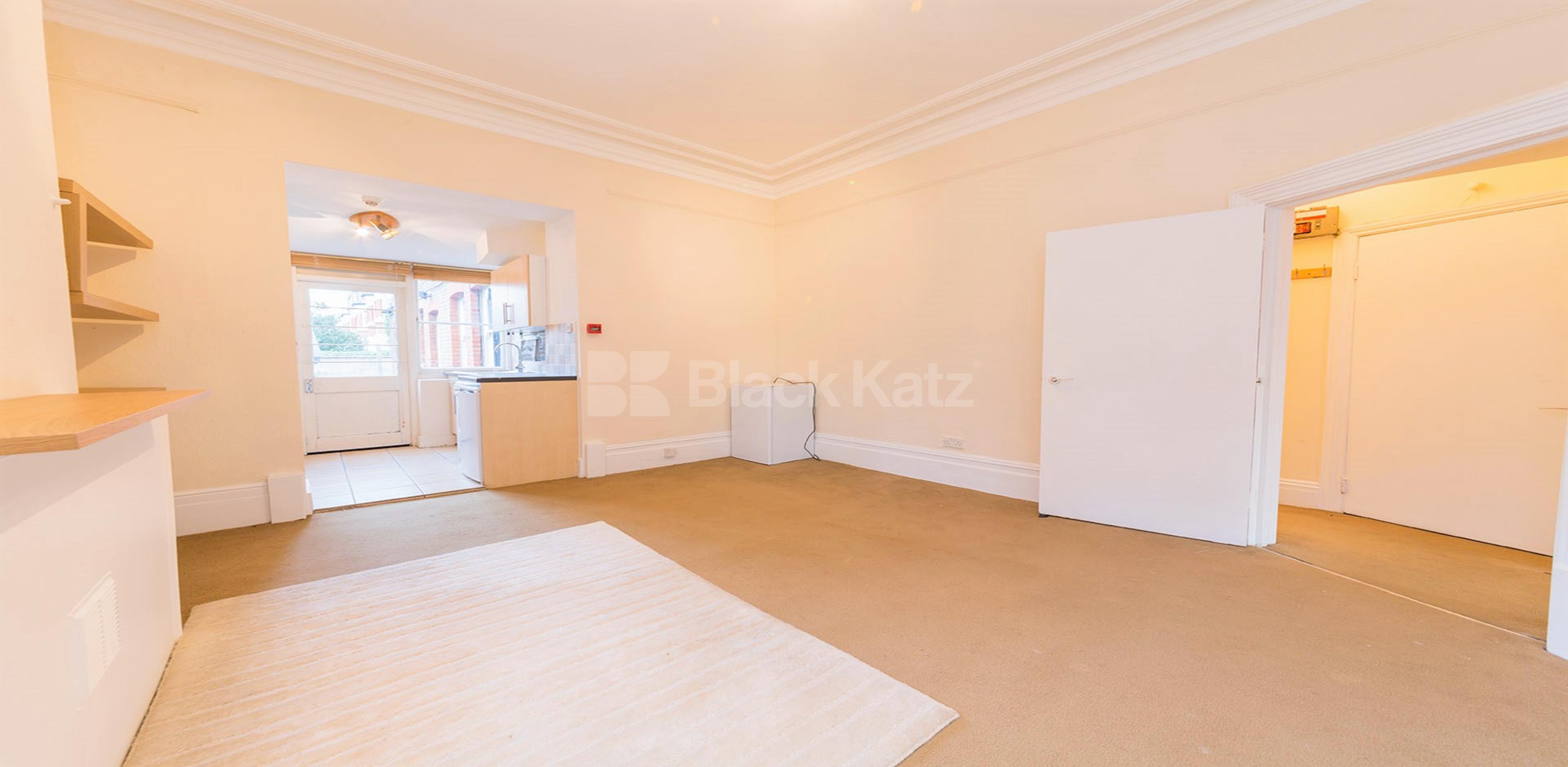 			1 Bedroom, 1 bath, 1 reception Flat			 Brook Green , Hammersmith W6