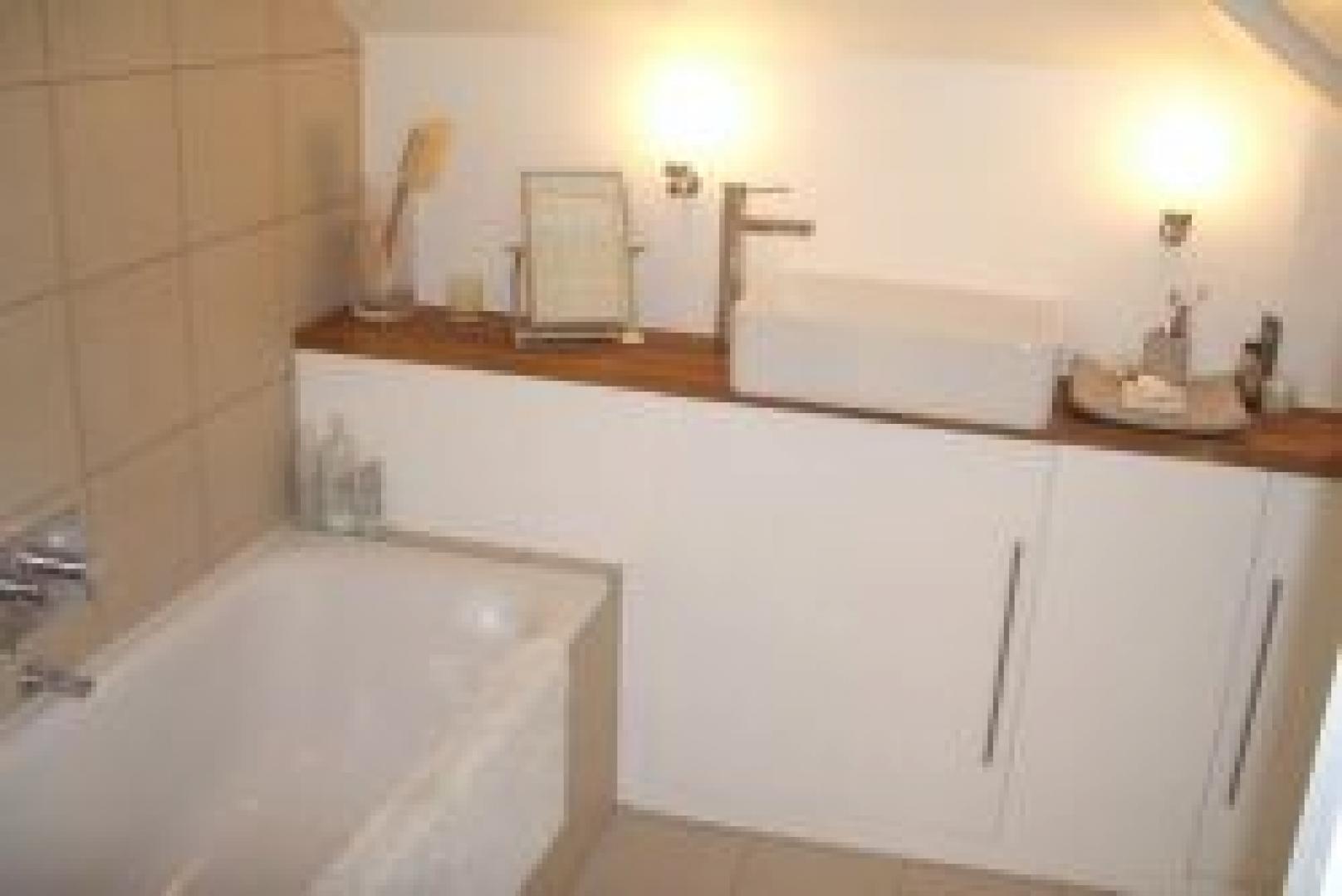 			1 Bedroom, 1 bath, 1 reception Flat			 Fellows Road, BELSIZE PARK/SWISS COTTAGE