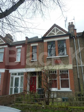 			2 Bedroom, 1 bath, 1 reception Flat			 Ferndale Road, SEVEN SISTERS