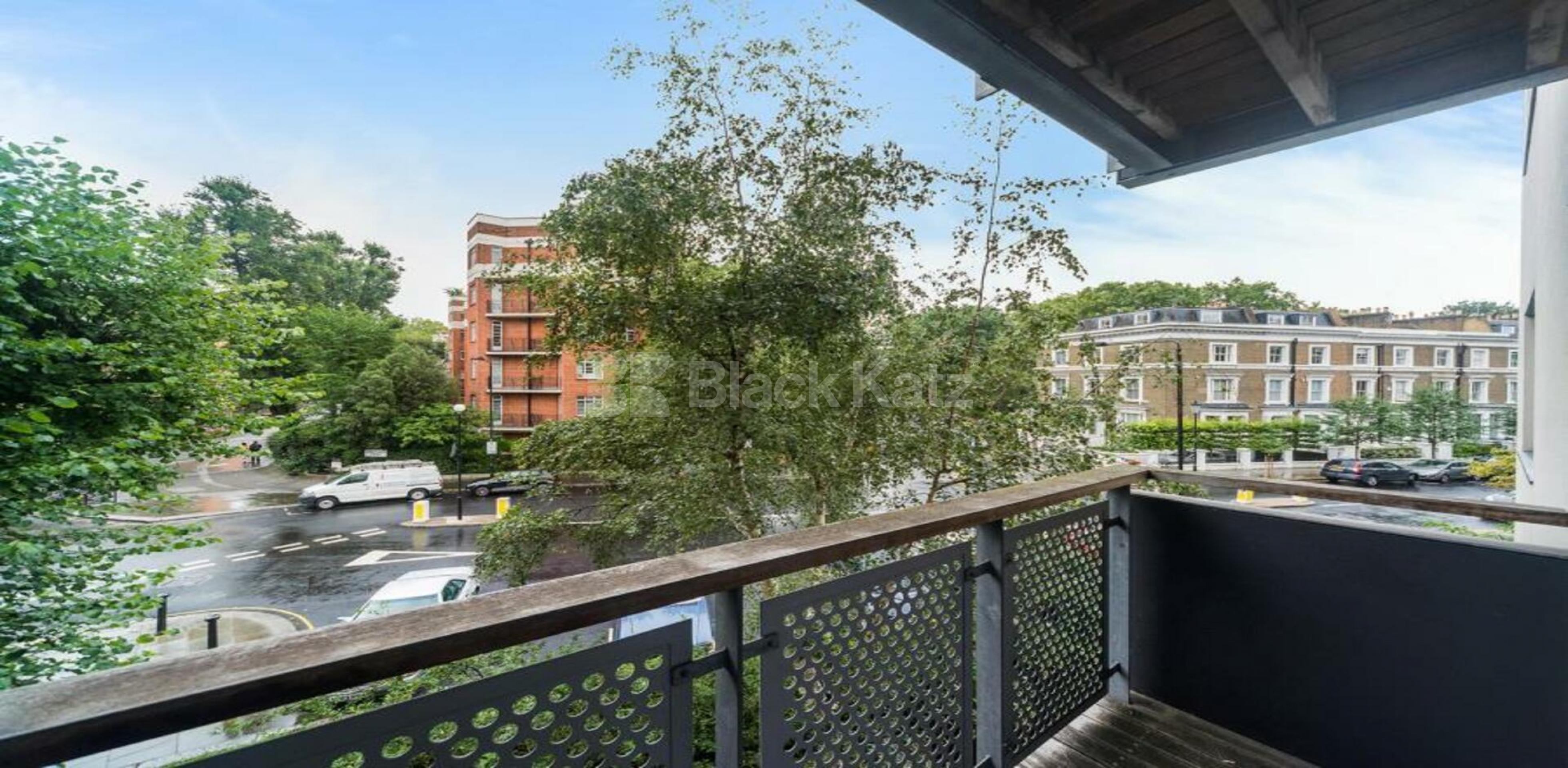 			2 Bedroom, 1 bath, 1 reception Apartment			 Addison Road , Holland Park W14