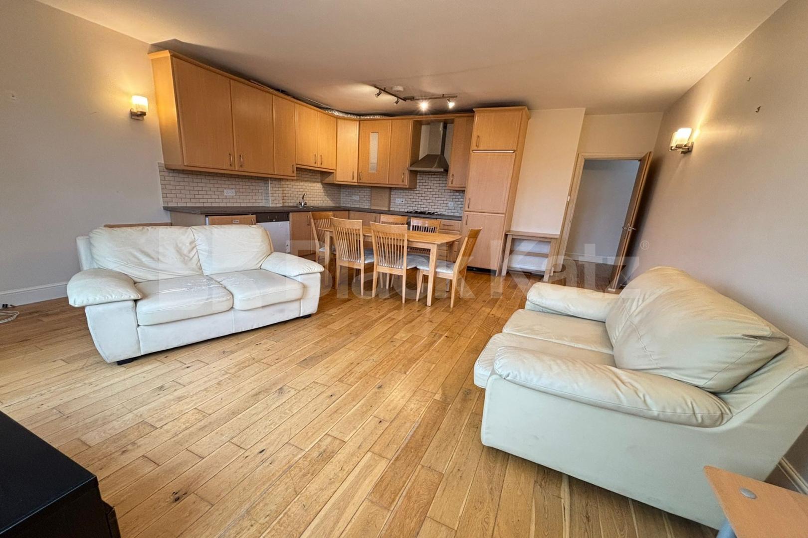 Generous three bedroomed, two bathroomed period conversion   Farnan Road  , Streatham