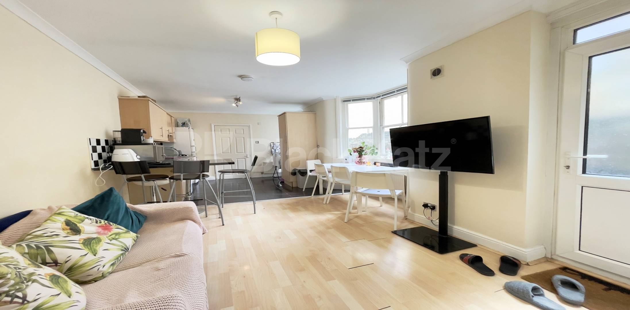 			LET, 2 Bedroom, 1 bath, 1 reception Apartment			 Brook Drive, Elephant & Castle/Lambeth North