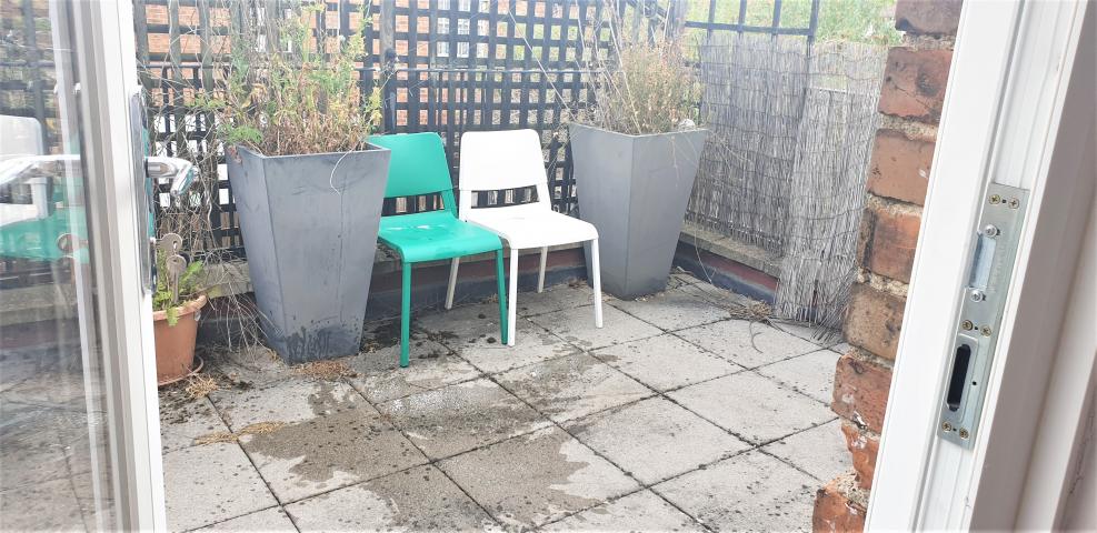 			3 Bedroom, 1 bath, 1 reception Flat			 Ebbsfleet Road , KILBURN