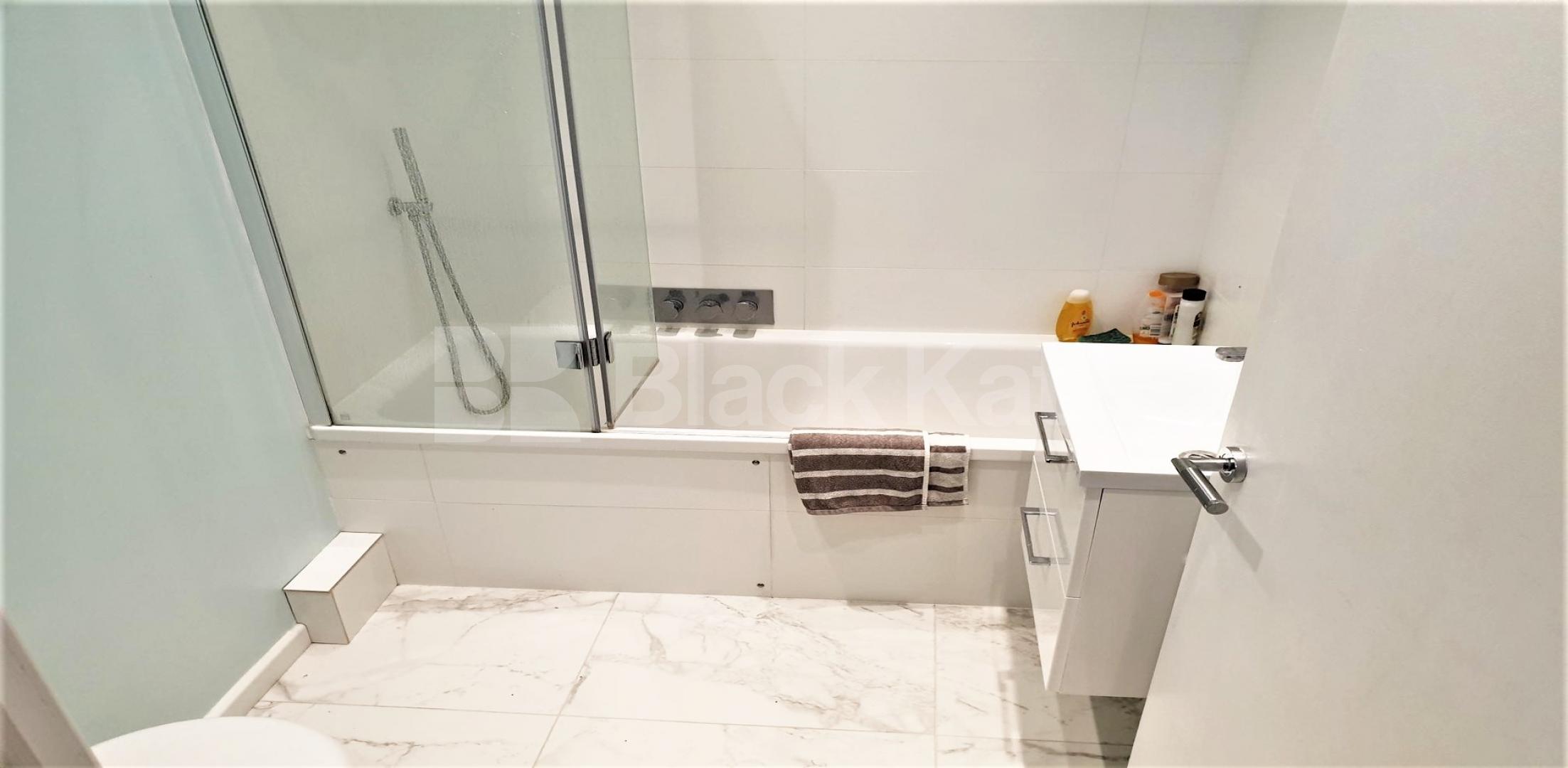 			1 Bedroom, 1 bath, 1 reception Flat			 Sulgrave Road, HAMMERSMITH