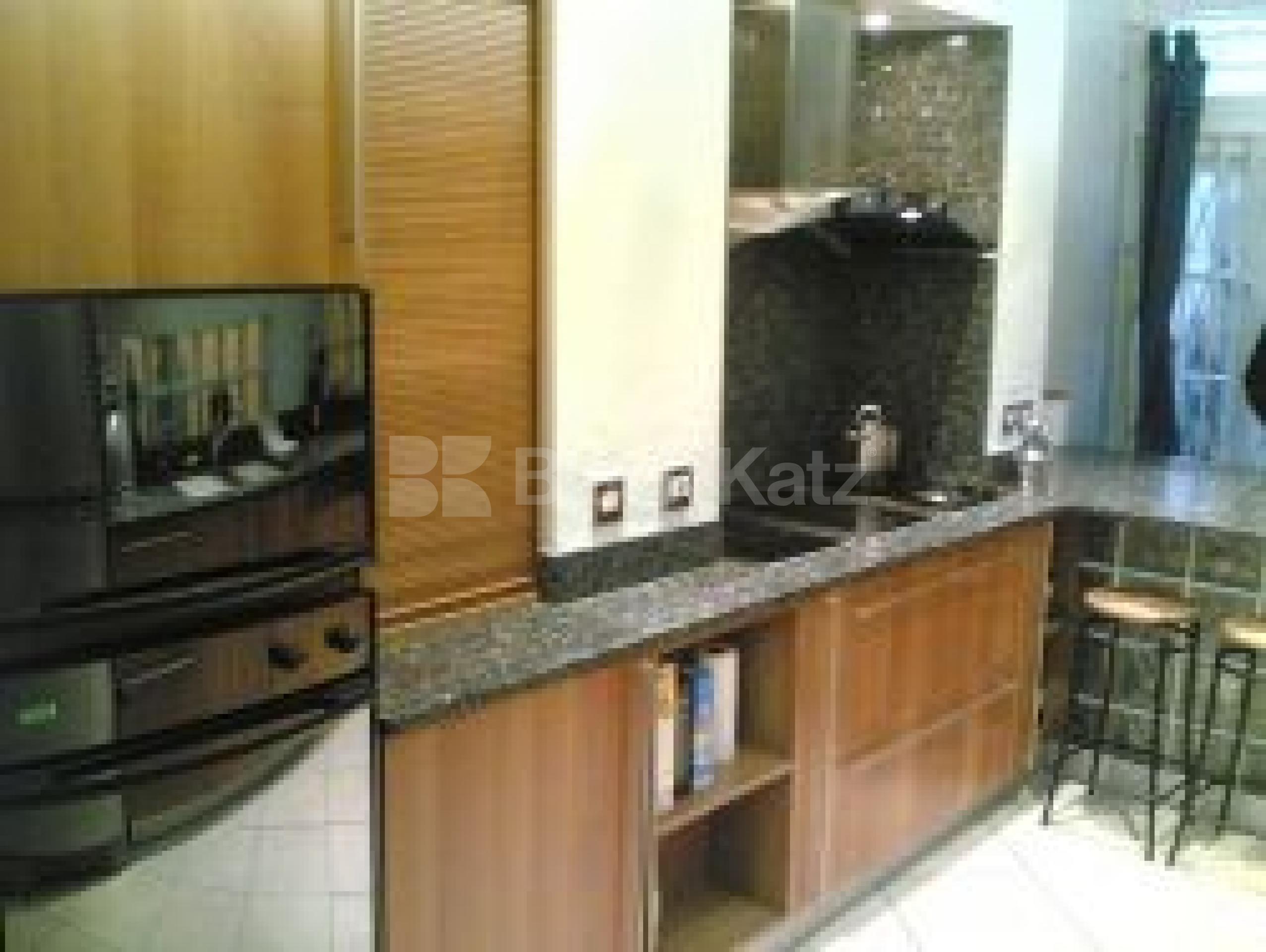 			2 Bedroom, 1 bath, 1 reception Flat			 Fieldway Crescent, HIGHBURY N5 N5