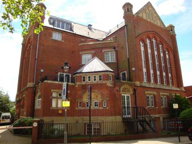 			2 Bedroom, 1 bath, 1 reception Flat			 Finchley Road, FINCHLEY ROAD