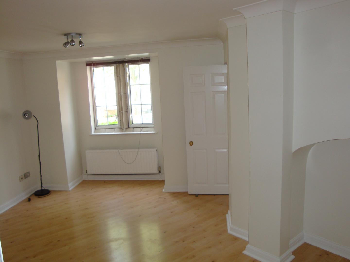 			2 Bedroom, 1 bath, 1 reception Flat			 Finchley Road, FINCHLEY ROAD