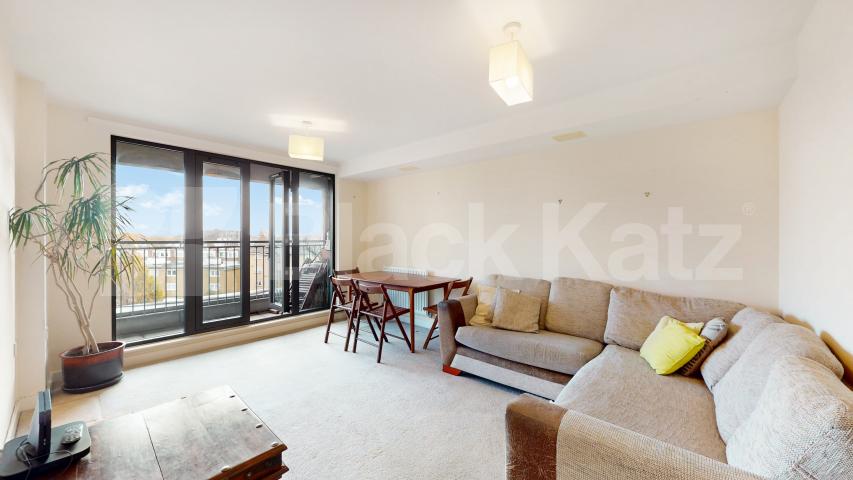 2 bedroom apartment seconds away from Caledonian road station inc all bills Cottage Road, Caledonian Road