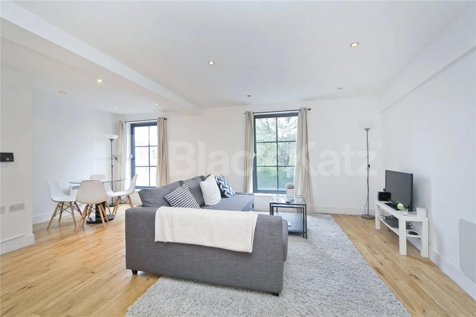 Large 2 bed 2 bath located within a secure modern development York Way, Islington