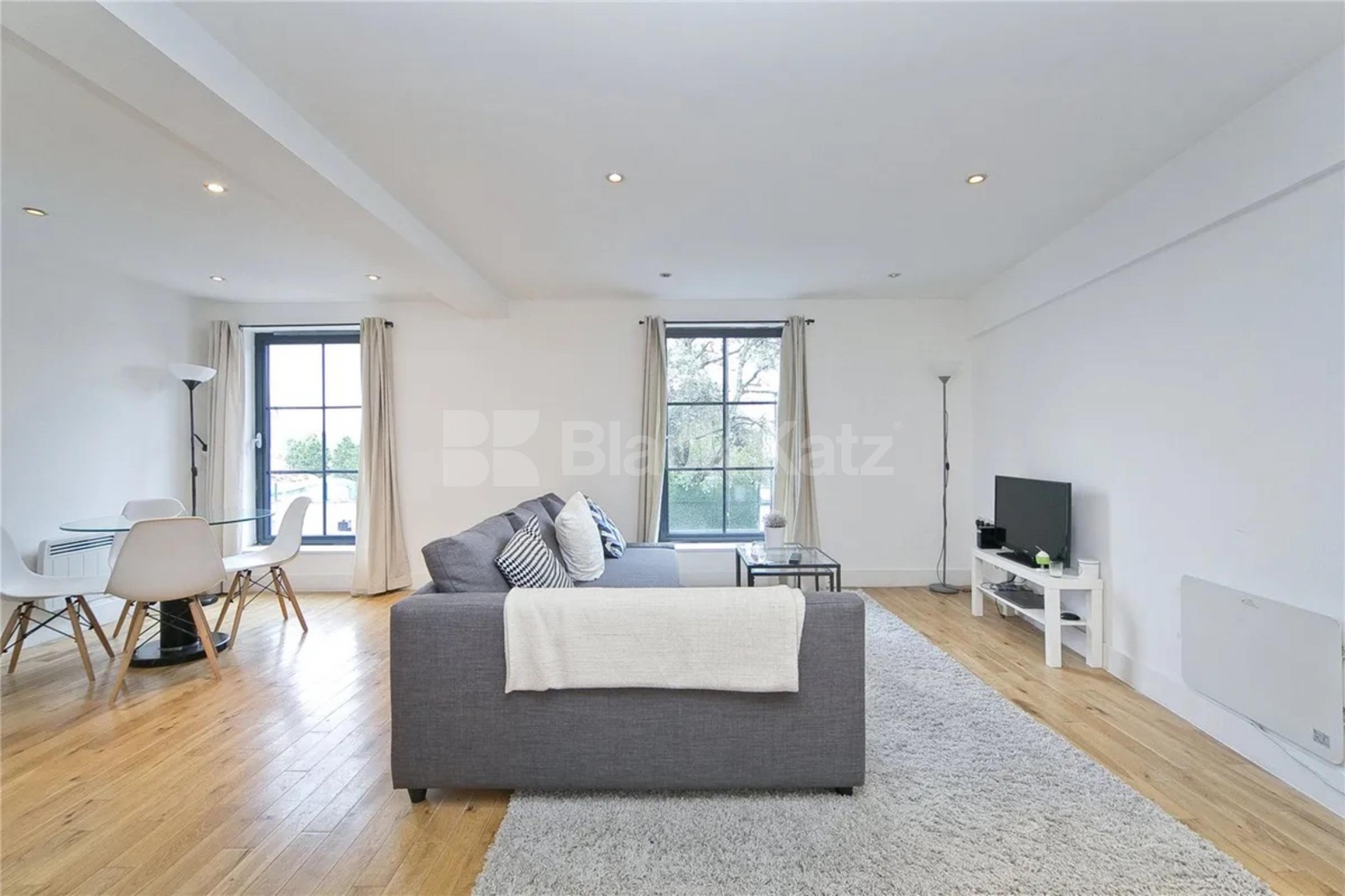 Large 2 bed 2 bath located within a secure modern development York Way, Islington N7