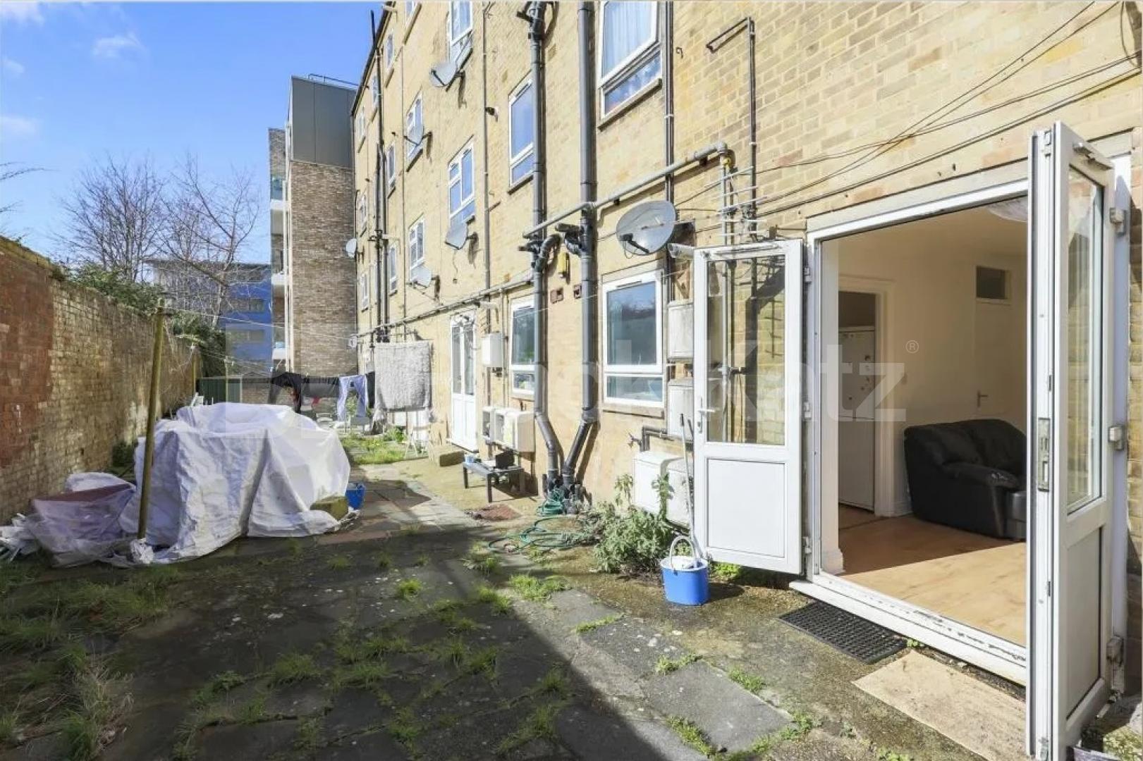 Ground floor two bedroom property moments from Caledonian Road Ponder Street, Caledonian Road