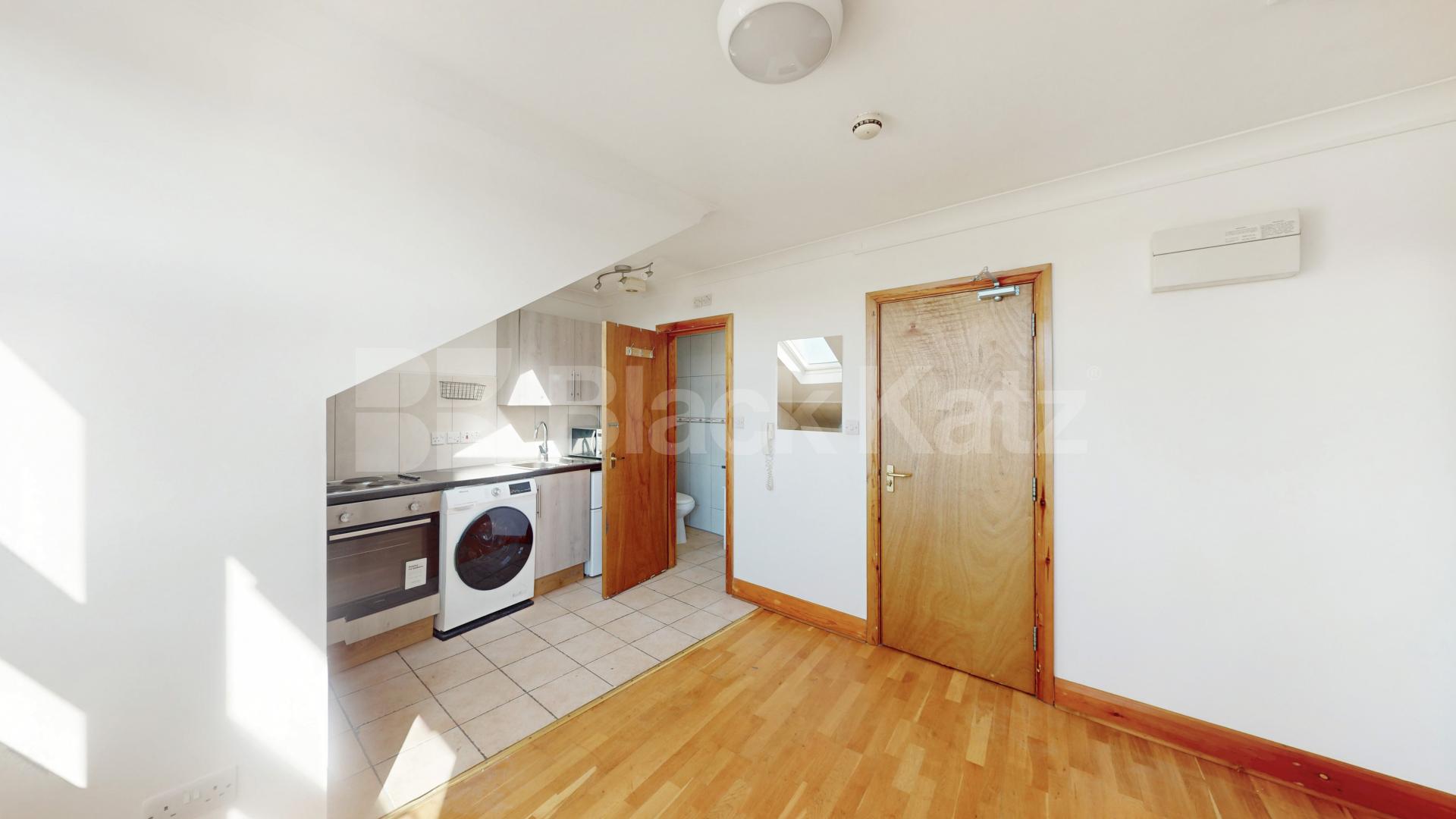 (Inclusive of Gas, Heating+Water) This is a spacious modern studio in a conversion in Dollis Hill Burnley road, Dollis Hill, NW10 (Gas and Water Included),  London