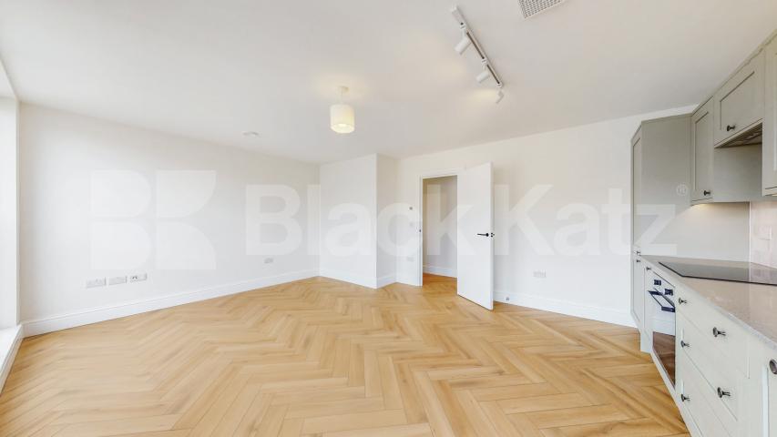 Two Bedroom, Two Bathroom Apartment – Bethnal Green Road, E2 Bethnal Green Road, Bethnal Green Road