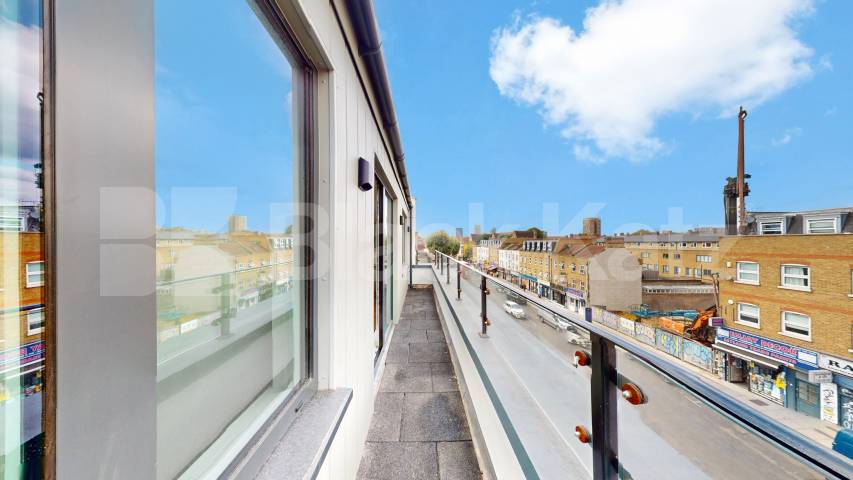 Newly refurbished penthouse located on Bethnal Green Road Bethnal Green Road, Bethnal Green