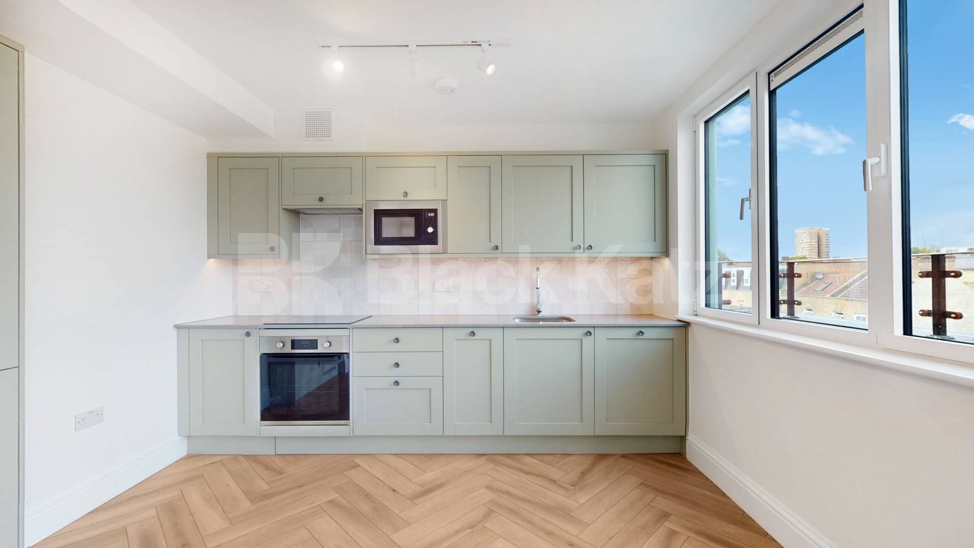 Newly refurbished penthouse located on Bethnal Green Road Bethnal Green Road, Bethnal Green