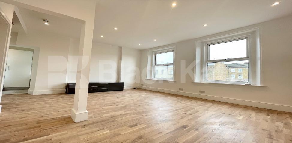 			LET , 1 Bedroom, 1 bath, 1 reception Apartment			 Flaxman Road , Loughborough Junction 
