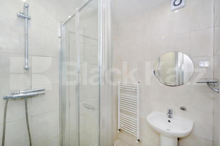 Located only a few minutes to St Pancras & Kings Cross Stations  Flaxman Terrence, Kings Cross / Bloomsbury