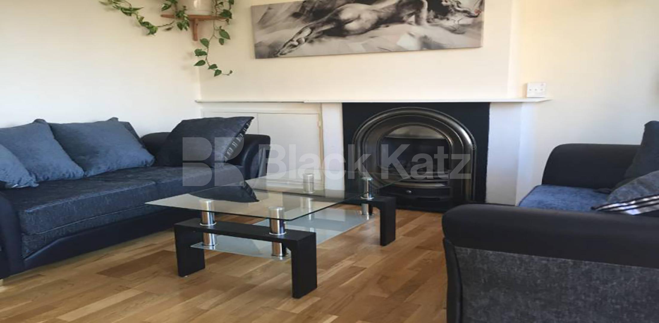 			NEW INSTRUCTION, 3 Bedroom, 1 bath, 1 reception Maisonette			 Forsyth Garden, Kennington/ Oval Areas