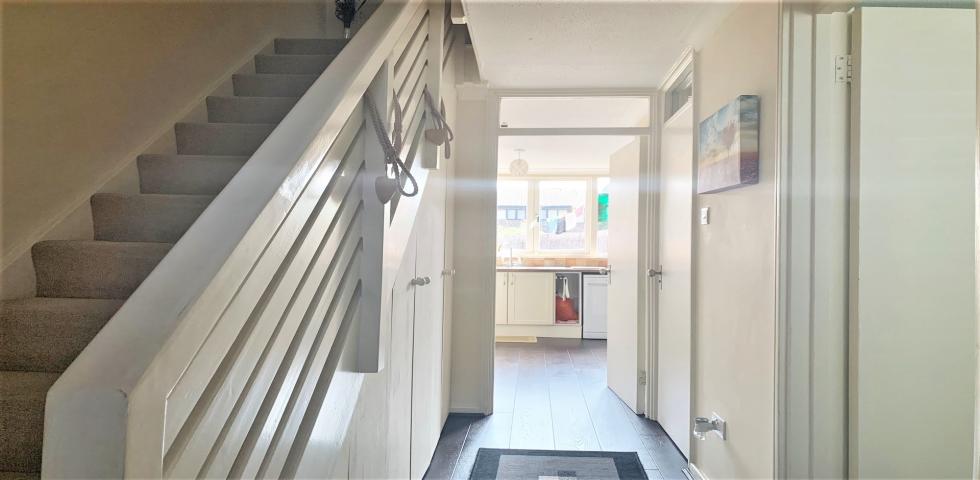			HEATING and HOT WATER INCLUDED, 3 Bedroom, 1 bath, 1 reception House			 Barlow Road , WEST HAMPSTEAD