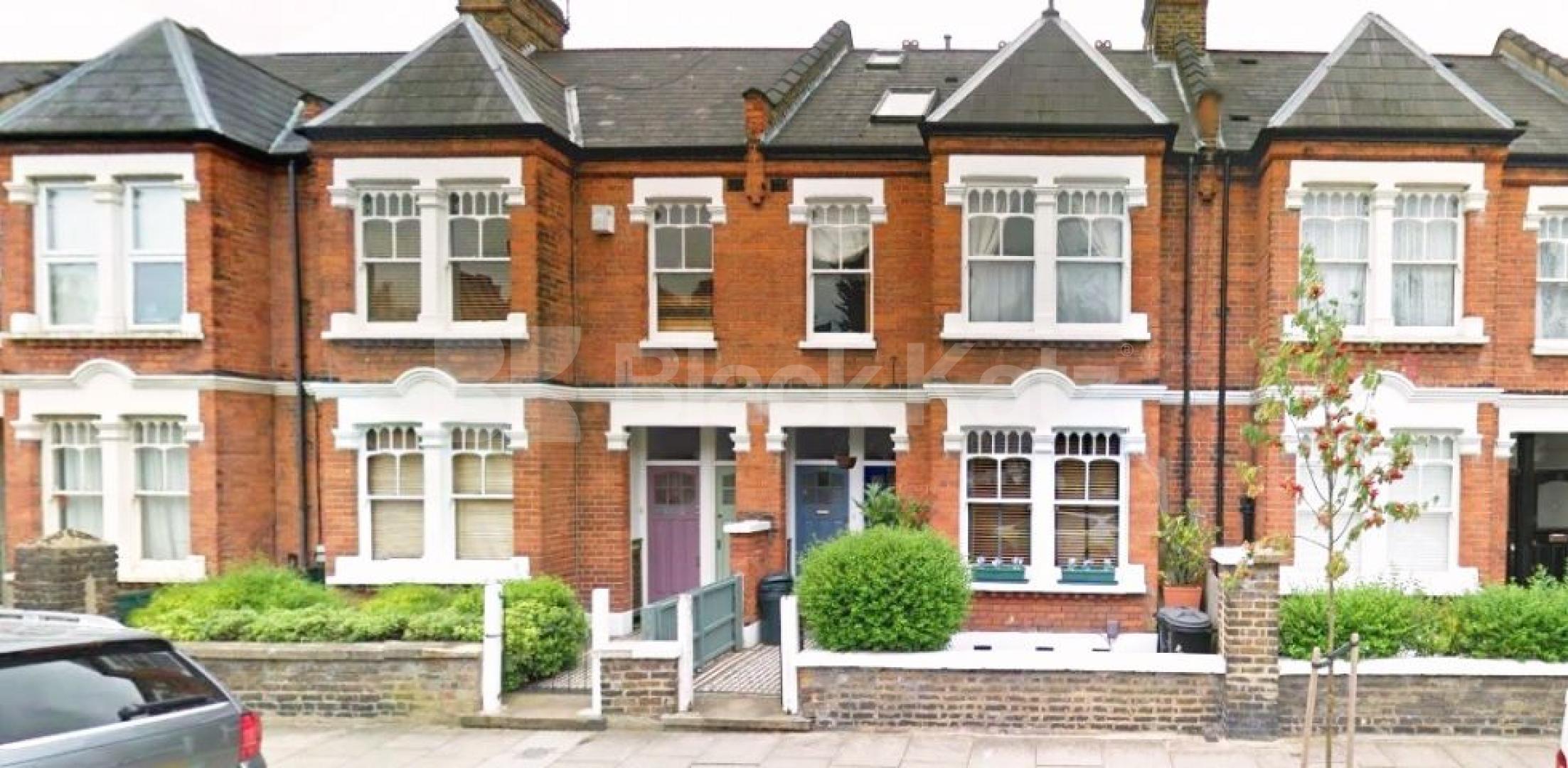 			NEW INSTRUCTION (Private Garden), 3 Bedroom, 1 bath, 1 reception Maisonette			 Jeddo Road, Shepherds Bush